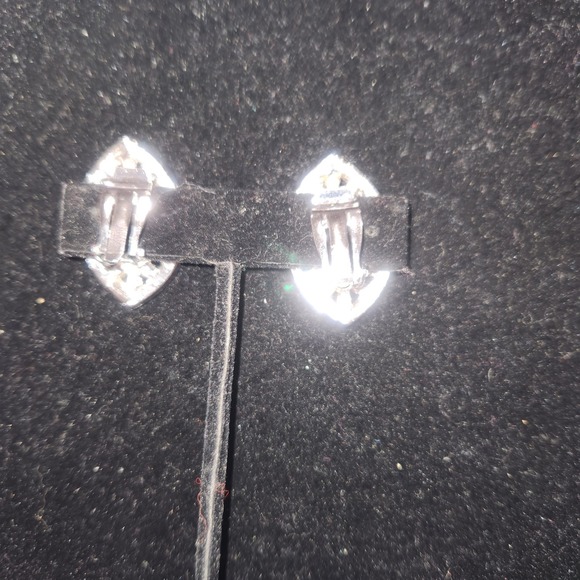 Kenneth Jay Lane Silver Tone Rhinestone Marquise Clip On Statement Earrings - Picture 5 of 13